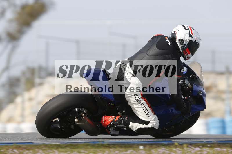 /Archiv-2024/02 29.01.-02.02.2024 Moto Center Thun Jerez/Gruppe schwarz-black/backside